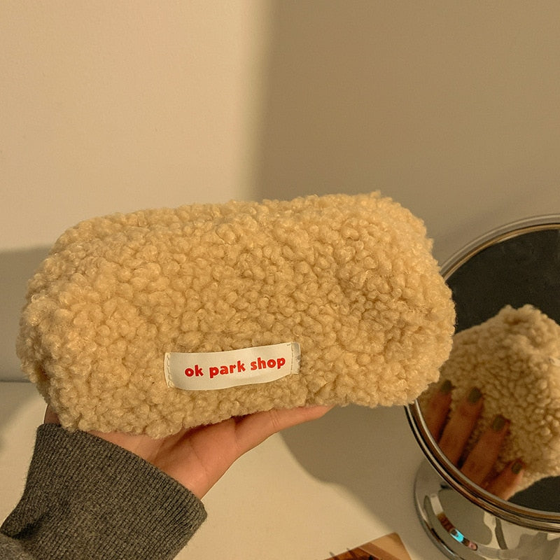 Kosmetyczka pluszowa z miękkiego materiału z nadrukiem
