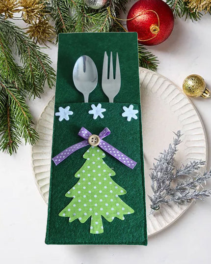 Świąteczne pokrowce na sztućce z choinką w kolorze zielonym (4szt)