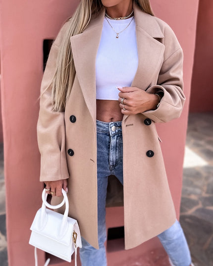 Damski płaszcz dwurzędowy długi z klapami