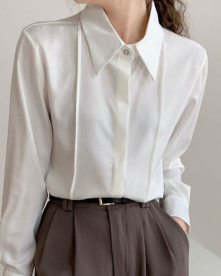 Damska koszula klasyczna z ozdobnymi paskami