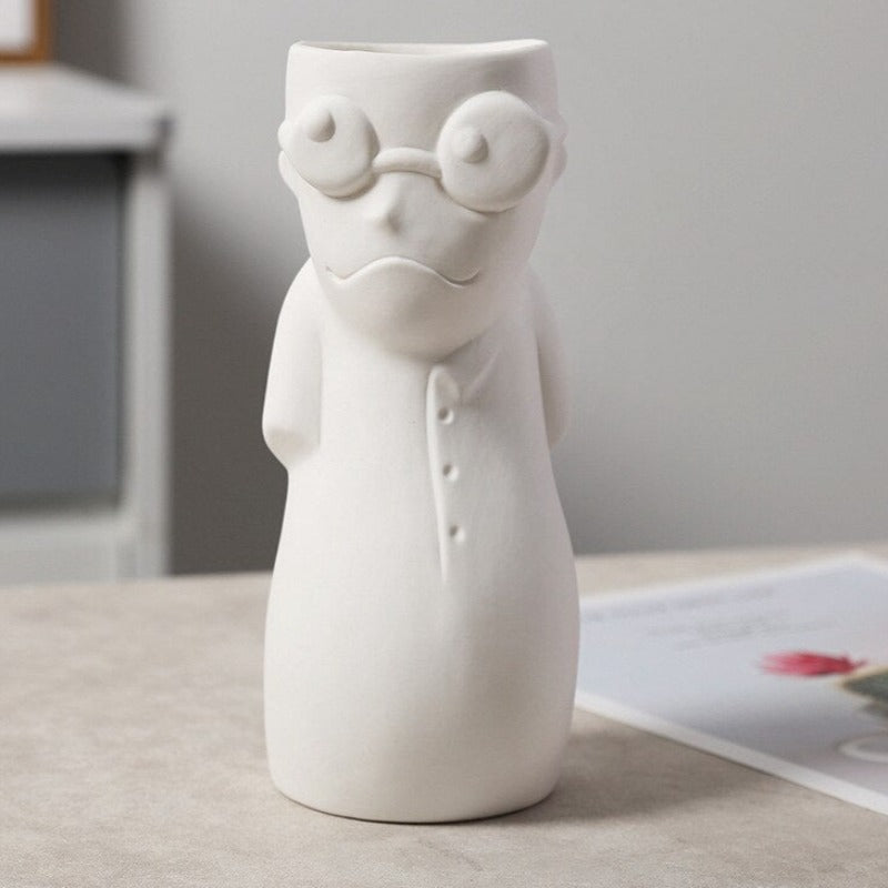 Wazon ceramiczny z motywem twarzy biały