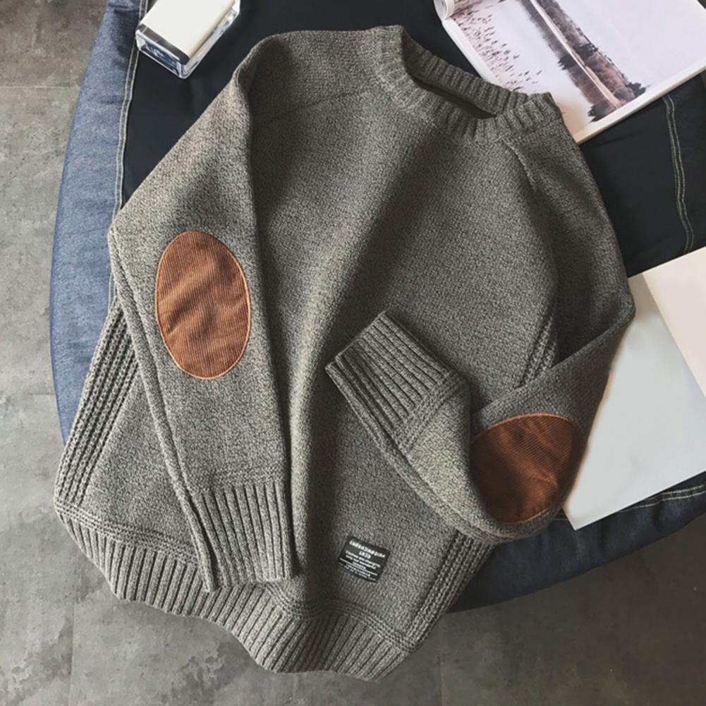 Męski sweter z dekoltem w łódkę i łatkami na rękawach