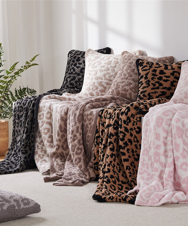 Koc ze zwierzęcym wzorem