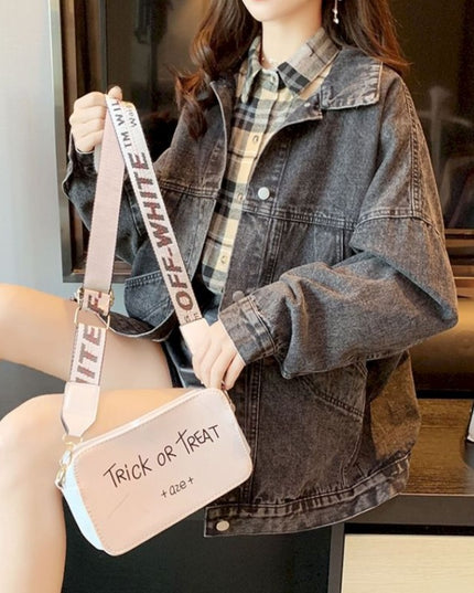 Damska kurtka jeansowa oversize z dużymi kieszeniami