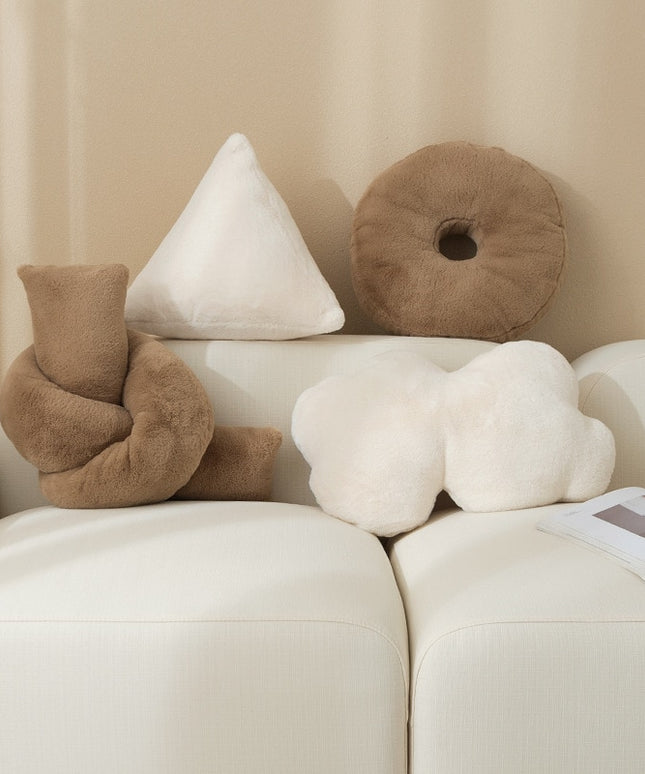 Poduszka dekoracyjna na kanapę w nieregularnych kształtach