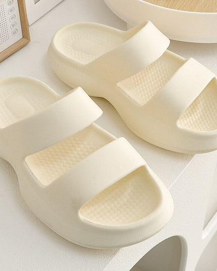 Damskie klapki z paskami