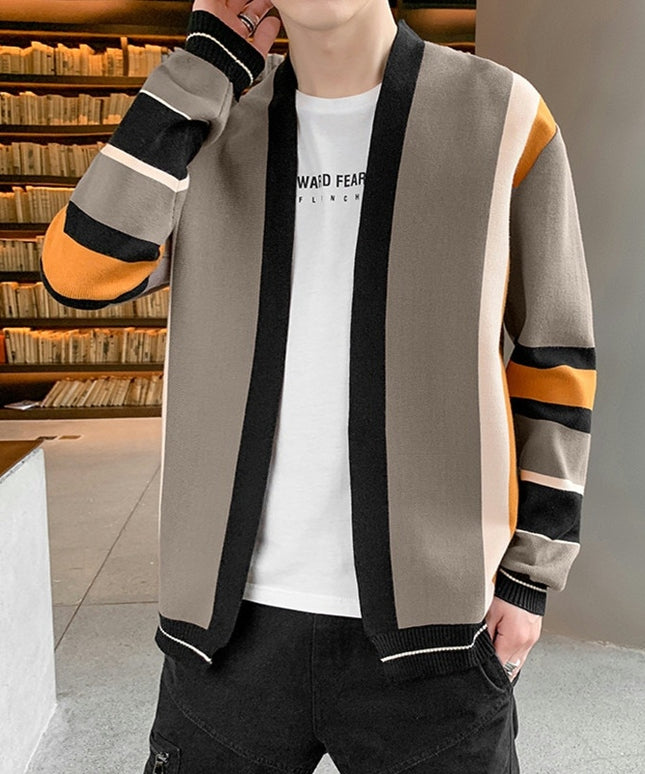 Męski sweter typu kardigan w ozdobne pasy