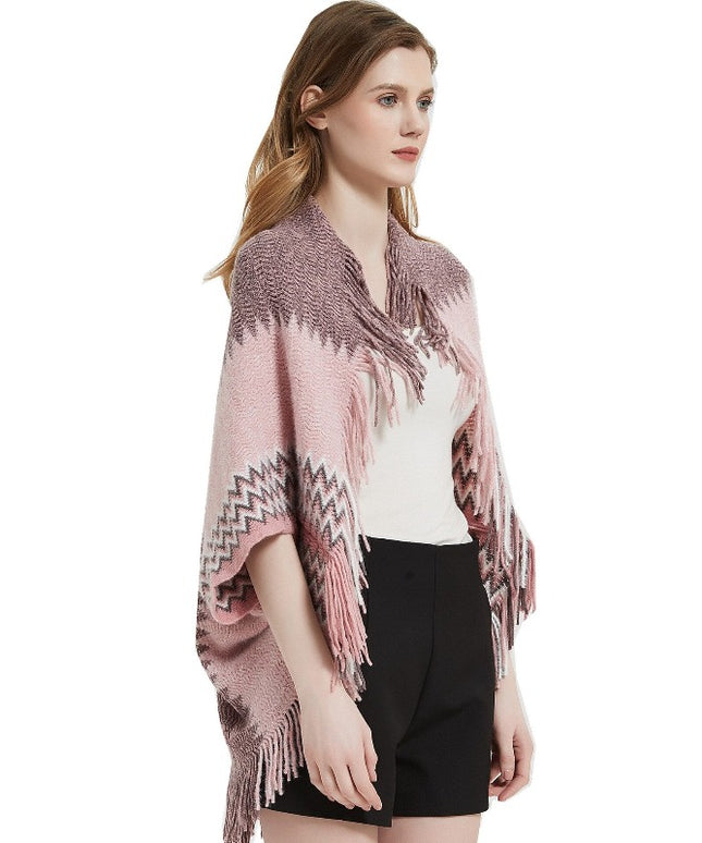 Damski sweter dziergany wzorzysty typu ponczo