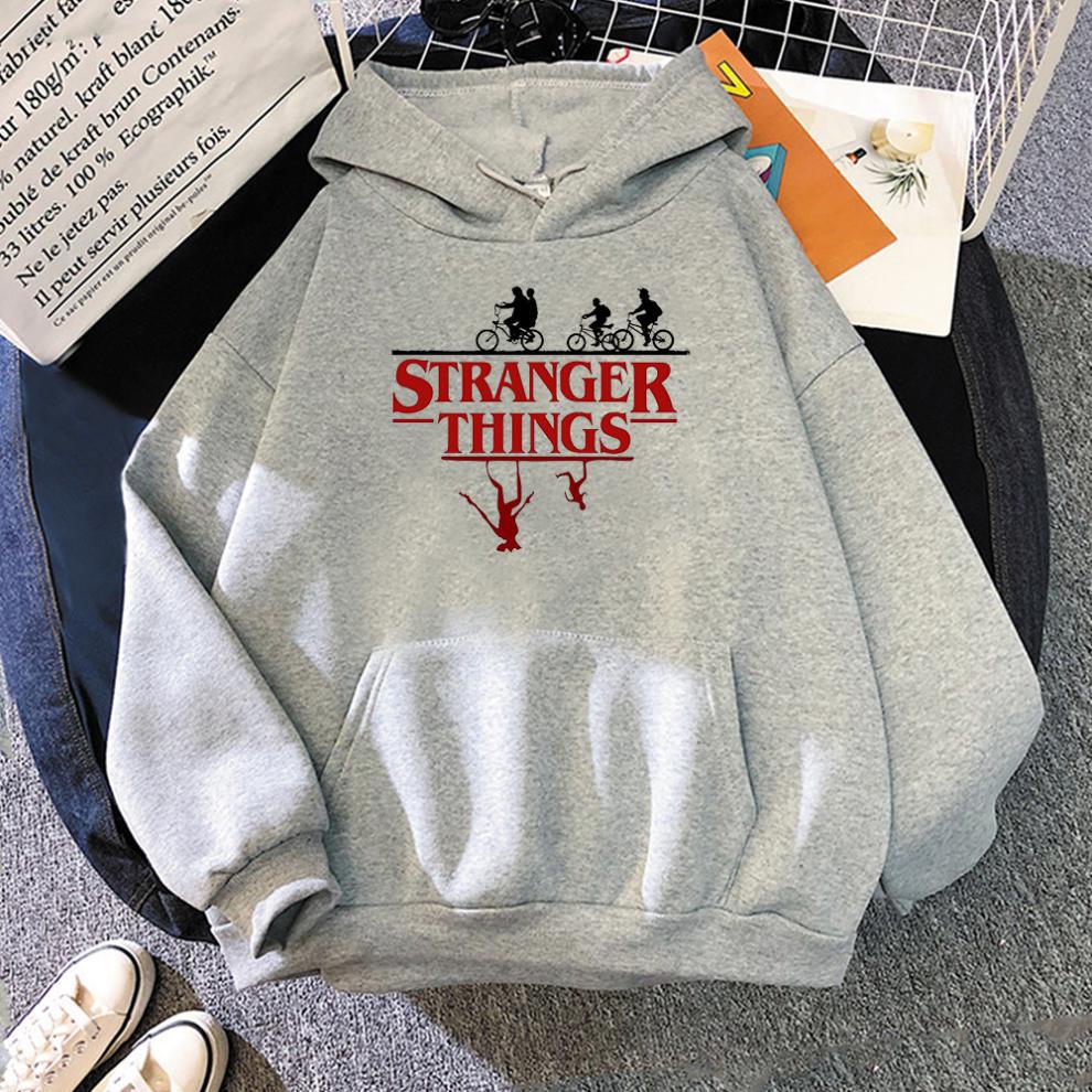 Damska bluza z kapturem z napisem STRANGER THINGS