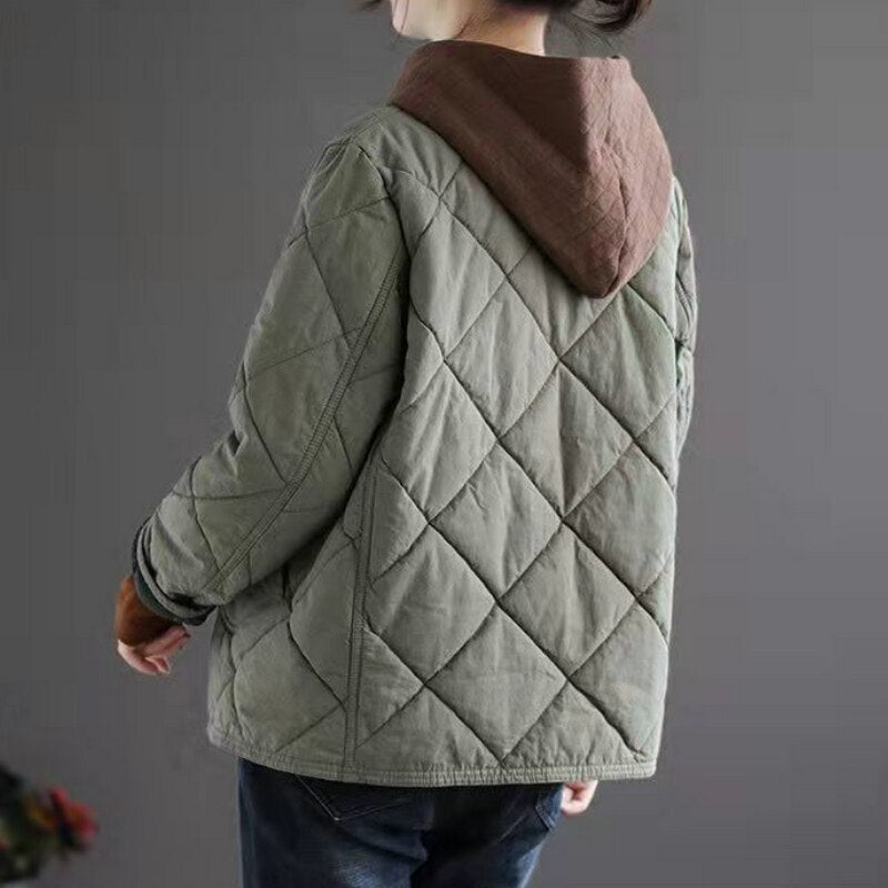 Damska kurtka przejściowa pikowana zapinana na zatrzaski