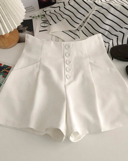 Damskie szorty eleganckie z ozdobnymi guzikami