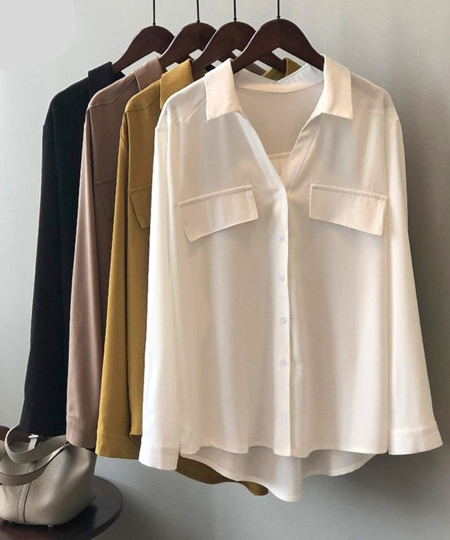 Damska koszula z delikatnej tkaniny