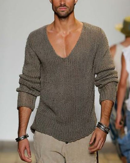 Męski sweter dziergany z dekoltem w serek