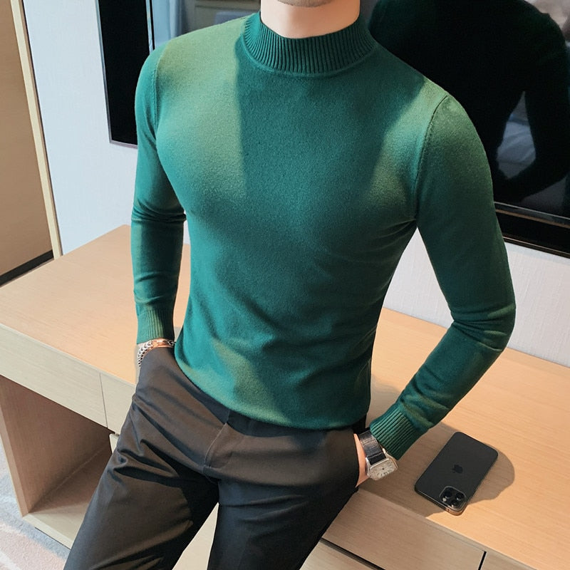 Męski sweter typu golf o dopasowanym kroju