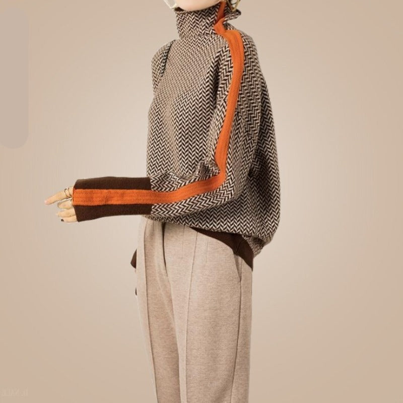 Damski sweter typu golf z kolorową lamówką