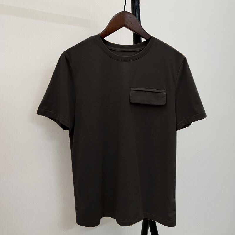 Damski T-shirt oversize klasyczny z klapką