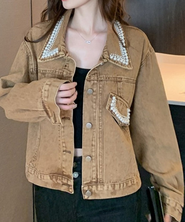 Damska kurtka jeansowa zdobiona imitacją pereł