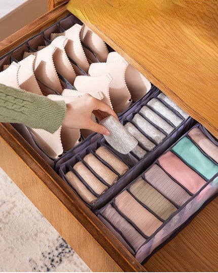 Organizer z przegródkami na bieliznę