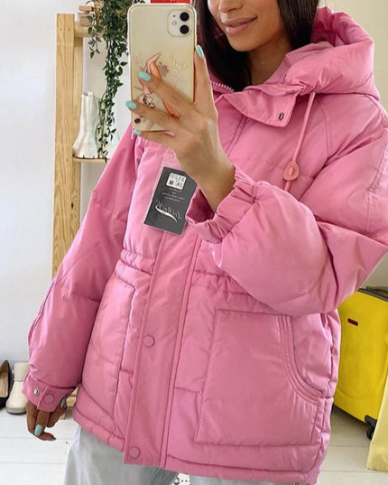 Damska kurtka zimowa taliowana z kapturem