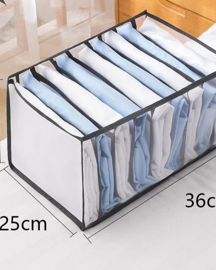 Organizer z przegródkami na ciuchy