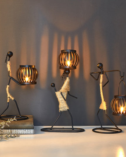 Figurka dekoracyjna świecznik w złotych kolorach