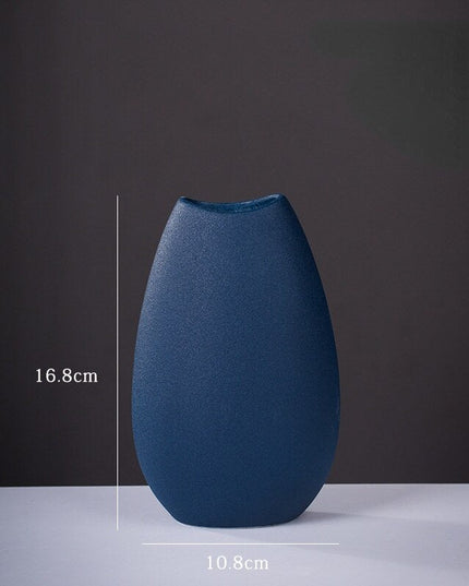 Wazon ceramiczny w granatowym kolorze