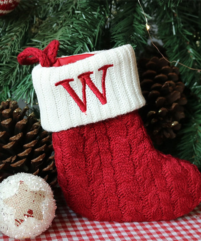 Świąteczna ozdoba wisząca w postaci skarpety z literą W