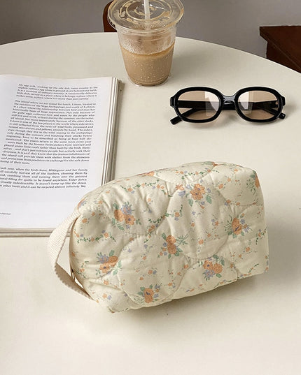 Kosmetyczka bawełniana z uchwytem w kwiaty