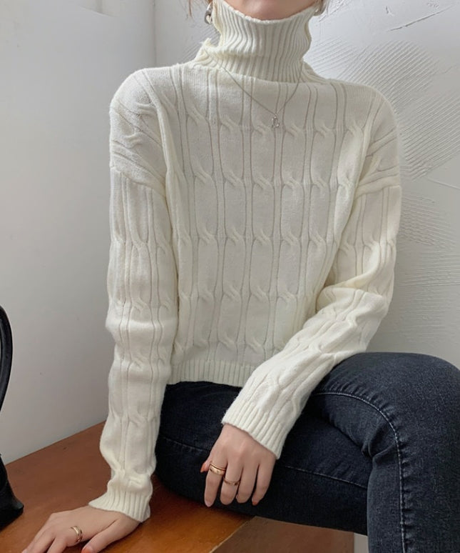 Damski sweter teksturowany z golfem