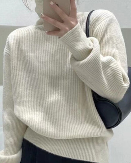 Damski sweter typu golf o kroju oversize