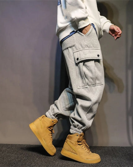 Męskie spodnie treningowe o kroju bojówek