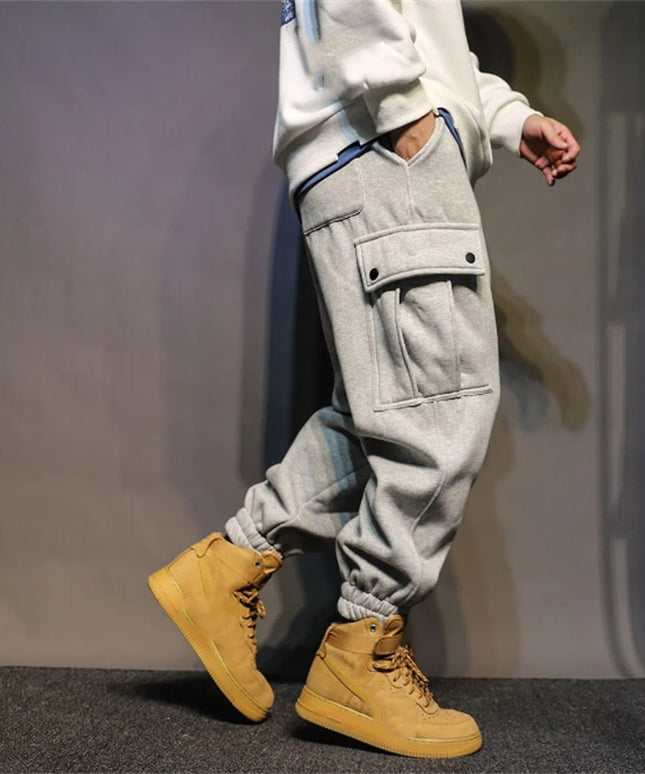 Męskie spodnie treningowe o kroju bojówek