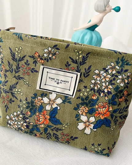 Kosmetyczka podróżna w kwiaty