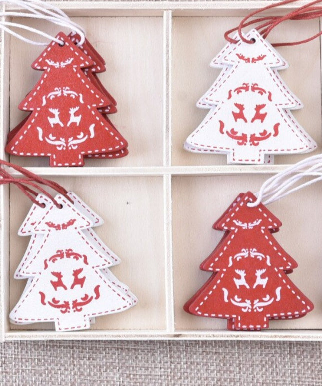 Świąteczne ozdoby wiszące w kształcie choinki