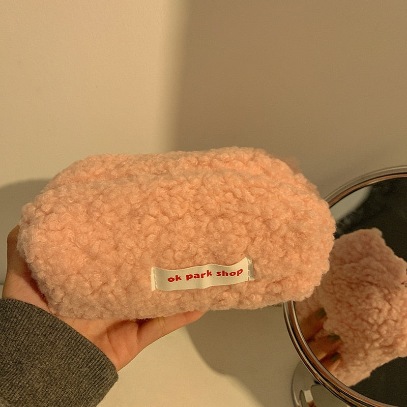 Kosmetyczka pluszowa z miękkiego materiału z nadrukiem