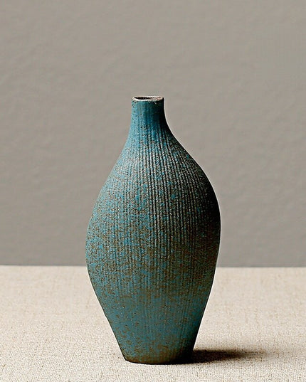 Wazon dekoracyjny elegancki w ciemnych kolorach