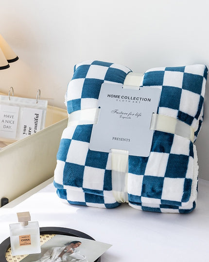 Miękki koc ozdobny w kratkę