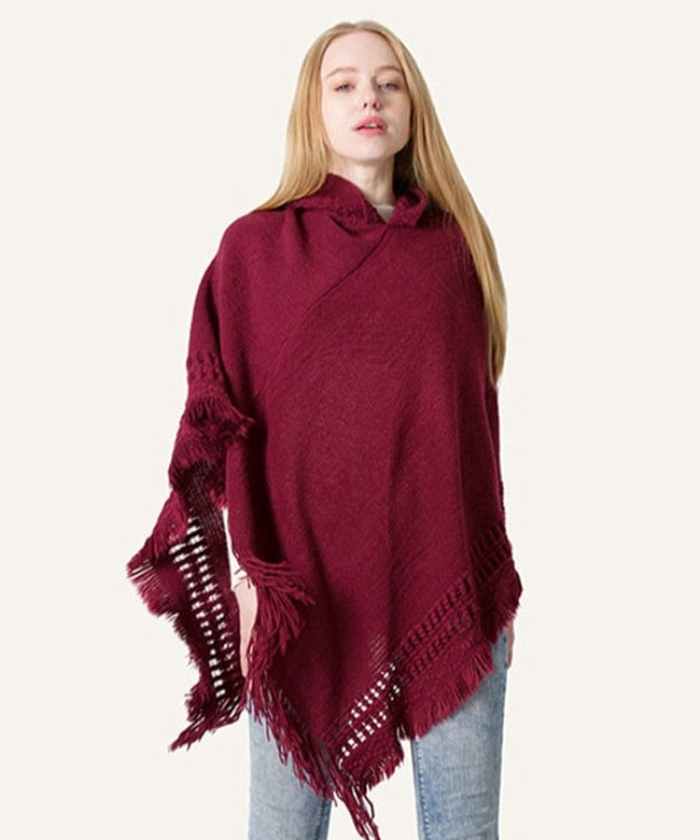 Damski sweter dzianinowy typu ponczo z frędzlami i kapturem