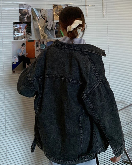 Damska kurtka jeansowa klasyczna o kroju oversize