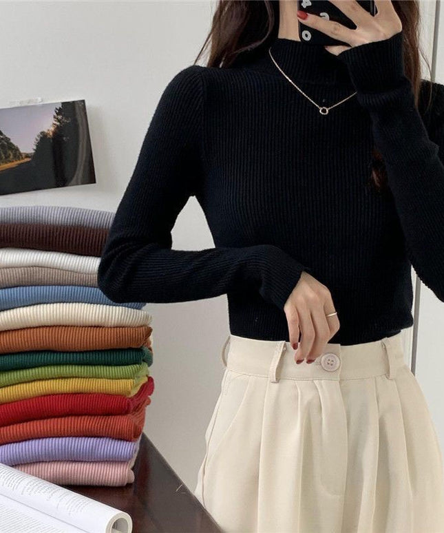 Damski sweter typu golf o dopasowanym kroju