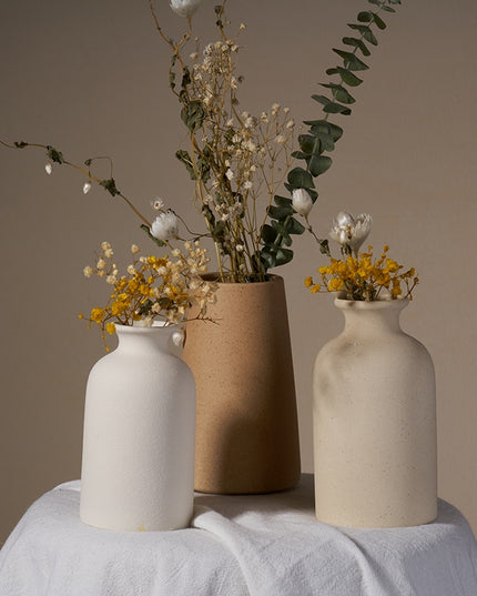 Wazon prosty dekoracyjny w jasnych kolorach