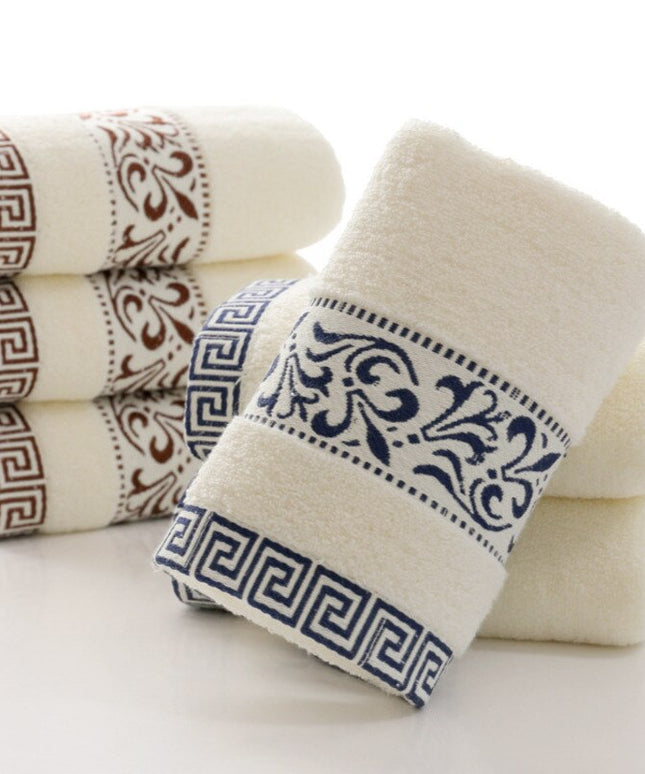 Ręcznik łazienkowy kremowy ze wzorem