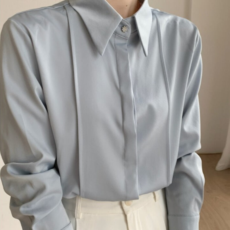 Damska koszula klasyczna z ozdobnymi paskami