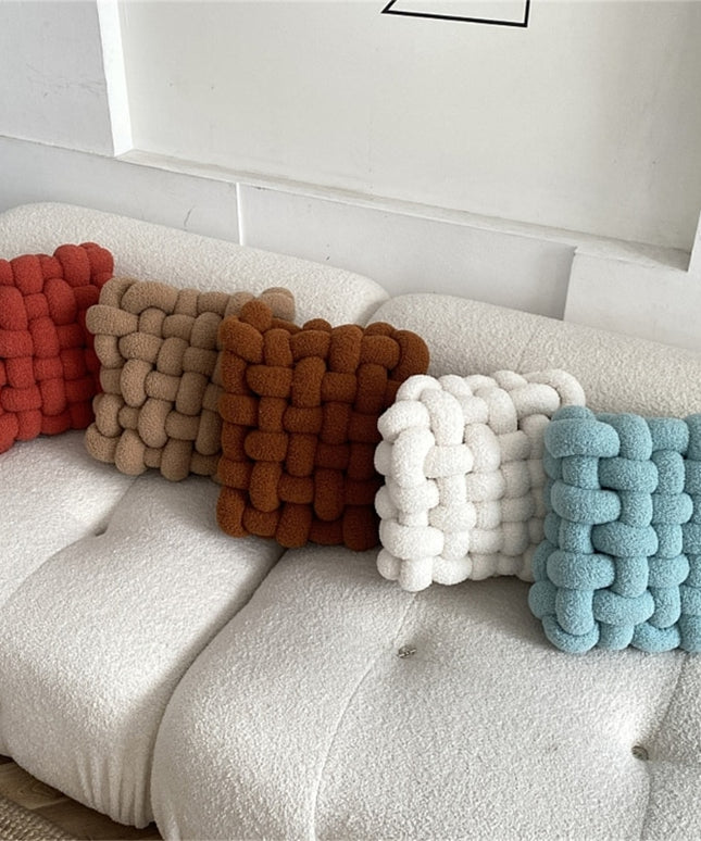 Poduszka dekoracyjna pluszowa węzeł