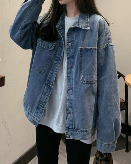 Damska kurtka jeansowa klasyczna oversize