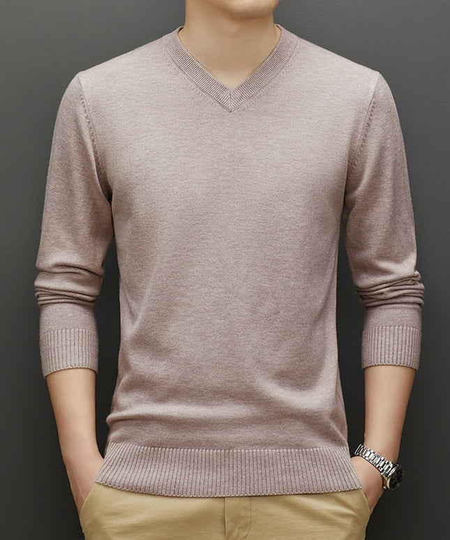 Klasyczny męski sweter z dekoltem w serek