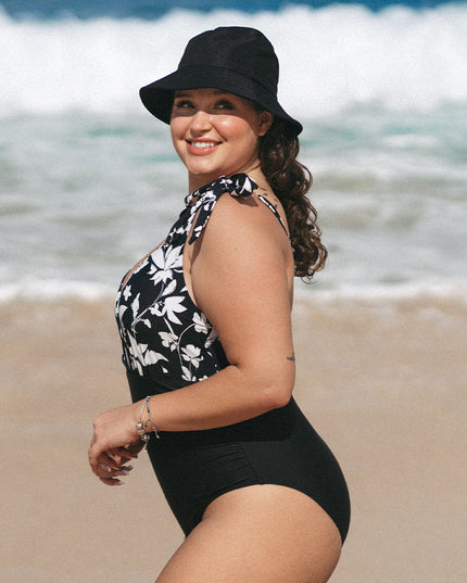 Damski jednoczęściowy strój kąpielowy plus size z wiązanymi ramiączkami