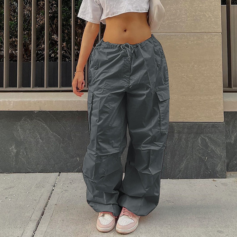 Damskie spodnie z cargo oversize