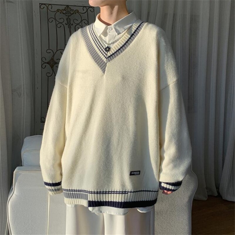 Męski sweter z dekoltem w serek o kroju oversize