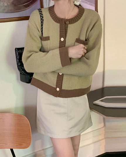 Damski sweter typu kardigan z kieszonkami